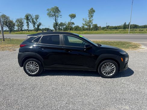 Used 2021 Hyundai Kona SEL Plus AWD/4WD image 2