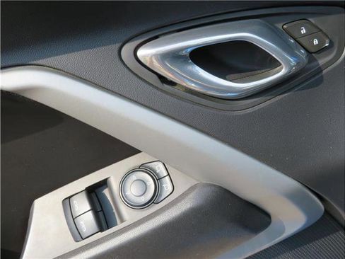 Used 2016 Chevrolet Camaro LT w/ RS Package image 11