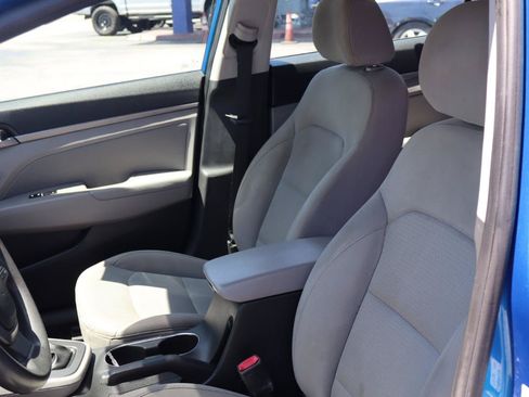 Used 2018 Hyundai Elantra SEL FWD image 12