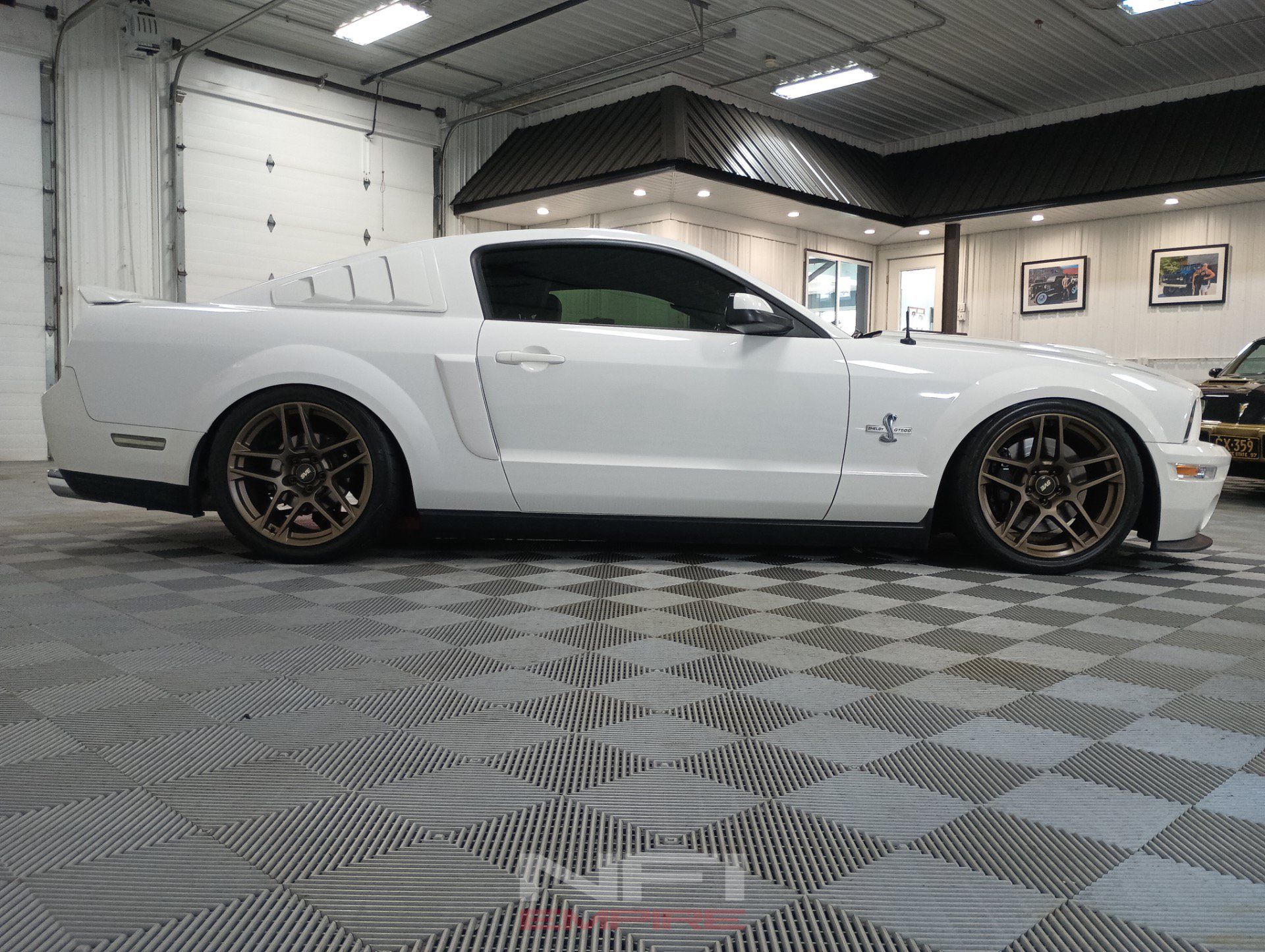 Used 2007 Ford Mustang Shelby GT500 RWD image 21