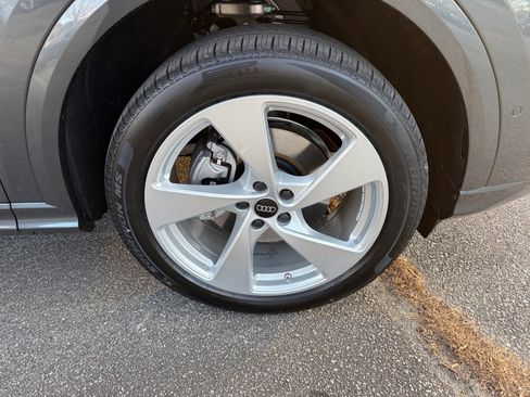 New 2025 Audi Q5 Premium Plus image 25