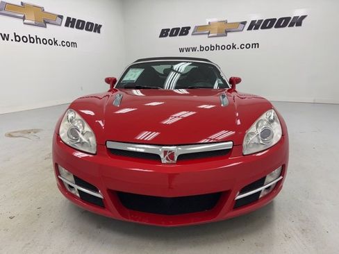 Used 2008 Saturn Sky w/ Premium Trim Package image 2