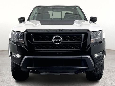 Certified 2024 Nissan Frontier SV w/ Hardbody Edition image 5