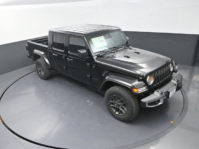 New 2026 Jeep Gladiator Sport AWD/4WD image 10