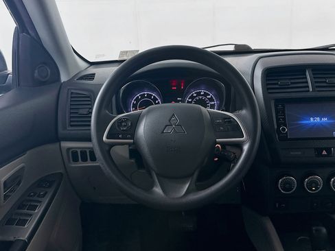 Used 2018 Mitsubishi Outlander Sport ES image 17