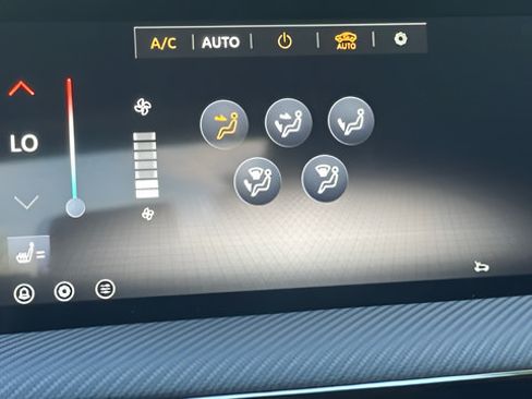 Certified 2026 Nissan Kicks SR w/ Cold Weather Package AWD/4WD image 37