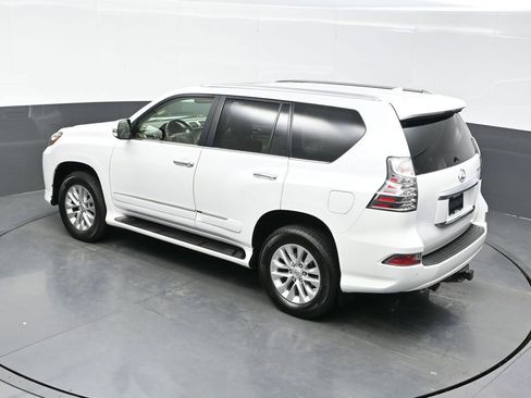 Used 2016 Lexus GX 460 w/ Premium Package AWD/4WD image 42