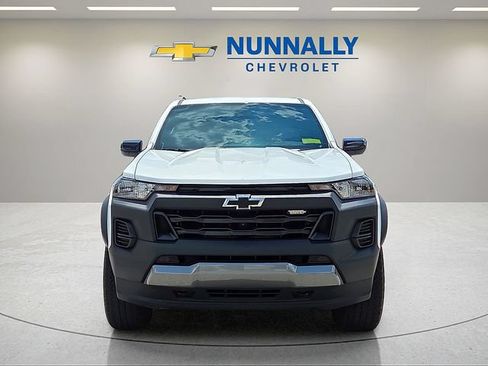 Certified 2024 Chevrolet Colorado Trail Boss w/ Technology Package AWD/4WD image 8