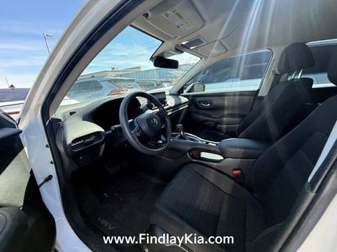 Used 2023 Honda HR-V LX image 5