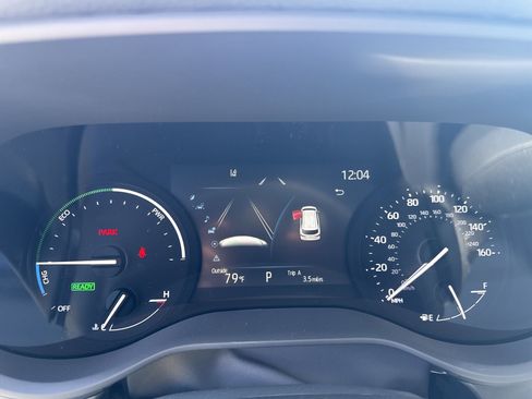 New 2025 Toyota Sienna XLE image 18