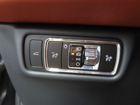 Used 2025 Lincoln Aviator Reserve w/ Equipment Group 201A AWD/4WD image 52