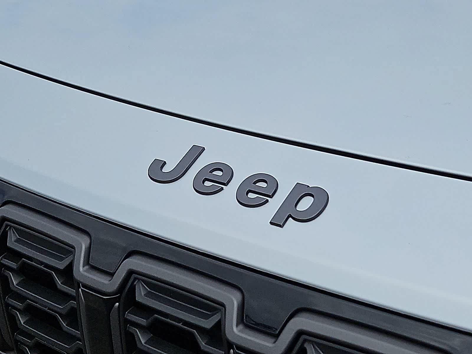 Used 2026 Jeep Cherokee AWD/4WD image 35