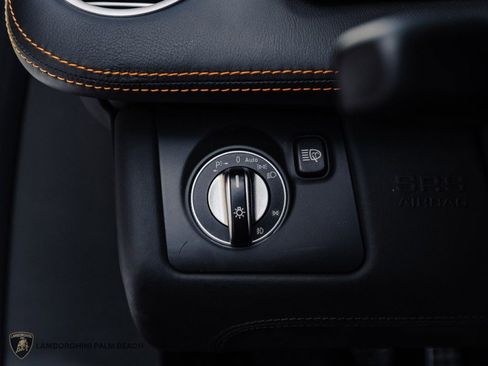 Used 2009 Mercedes-Benz SLR image 27