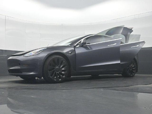 Used 2018 Tesla Model 3 Long Range RWD image 51