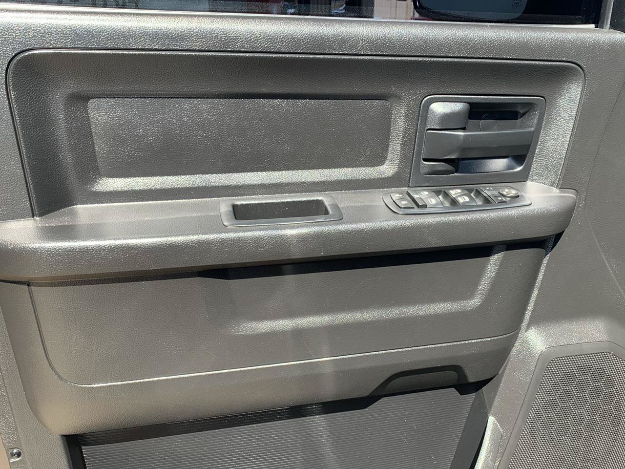 Used 2014 RAM 1500 Express AWD/4WD image 24