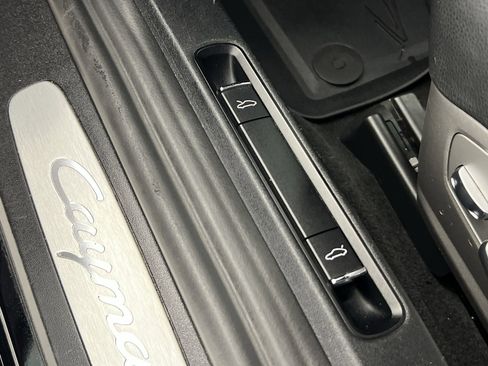 Used 2017 Porsche 718 Cayman image 31