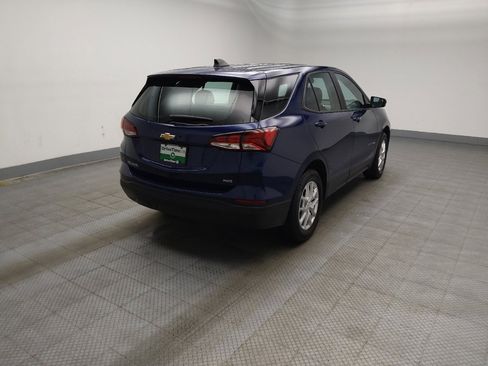 Used 2022 Chevrolet Equinox LS AWD/4WD image 9