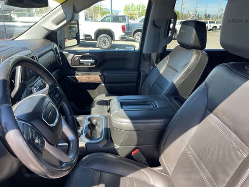 Used 2022 GMC Sierra 3500 Denali image 12