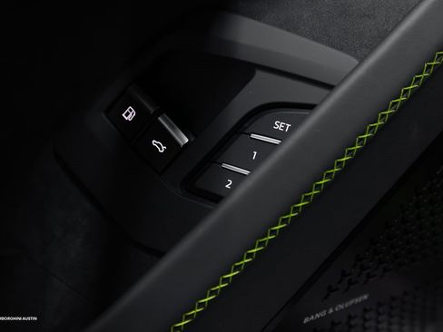 New 2025 Lamborghini Urus SE image 24