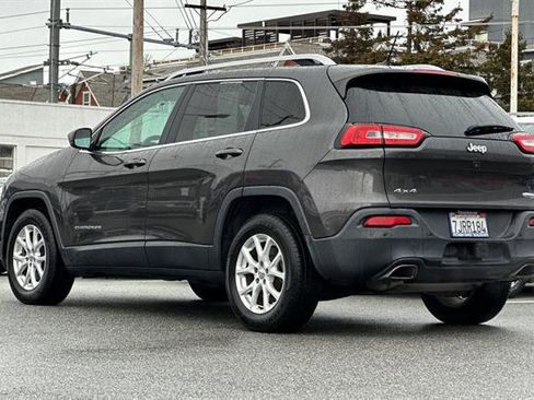 Used 2015 Jeep Cherokee Latitude w/ Comfort/Convenience Group image 5