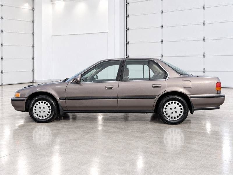 Used 1992 Honda Accord LX image 2