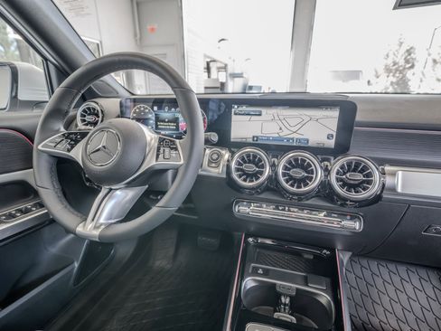 Certified 2026 Mercedes-Benz GLB 250 4MATIC image 19