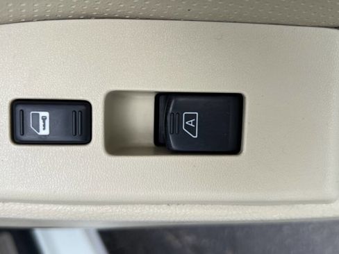 Used 2005 INFINITI G35 Coupe w/ (P01) Premium Pkg image 18