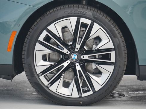 Used 2025 BMW 530i image 5