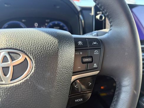 Used 2025 Toyota Camry XSE FWD image 26