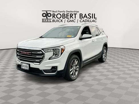 Used 2024 GMC Terrain SLT AWD/4WD image 4