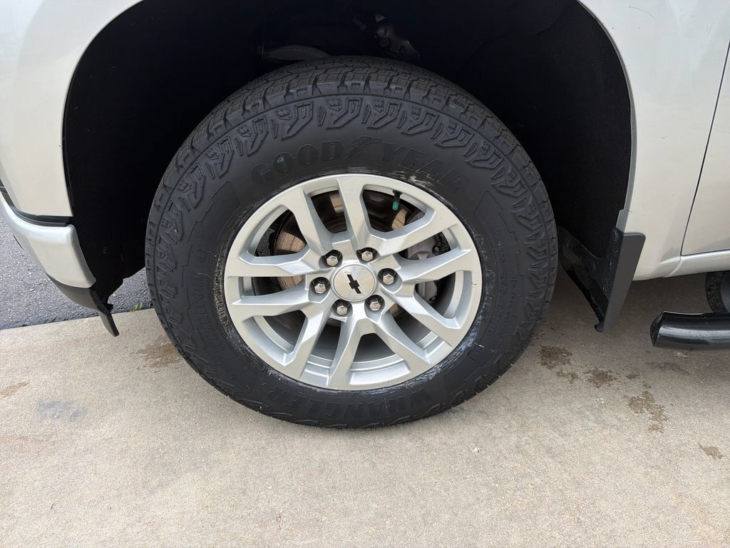 Certified 2019 Chevrolet Silverado 1500 RST AWD/4WD image 31
