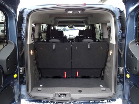 Used 2019 Ford Transit Connect XLT image 15