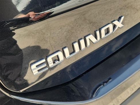 Used 2024 Chevrolet Equinox LT FWD image 30