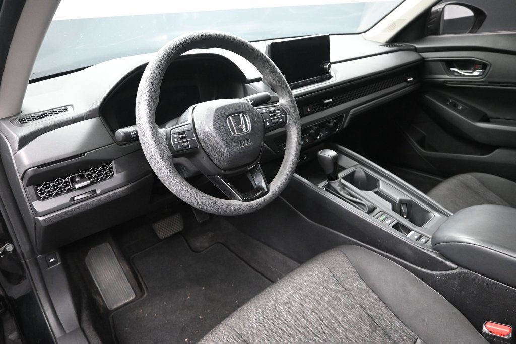 Used 2023 Honda Accord EX image 12