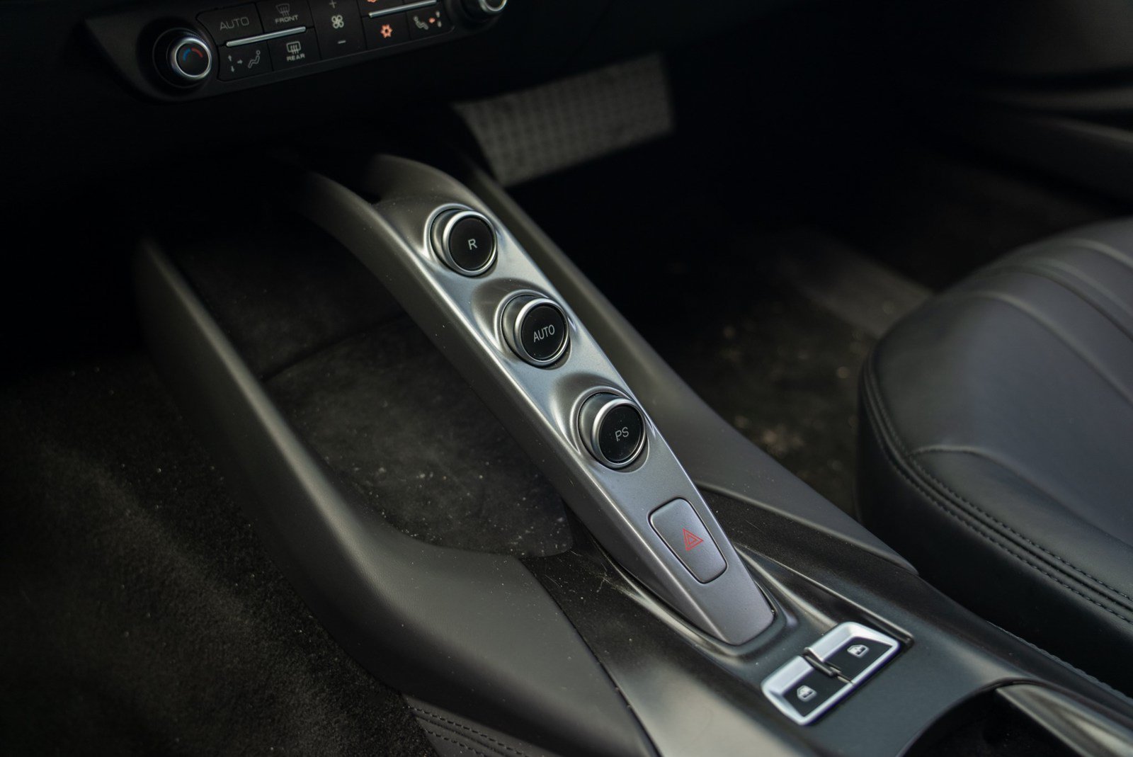 Used 2020 Ferrari 812 Superfast RWD image 49