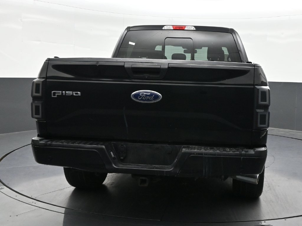 Used 2017 Ford F150 XLT w/ Equipment Group 302A Luxury RWD image 4