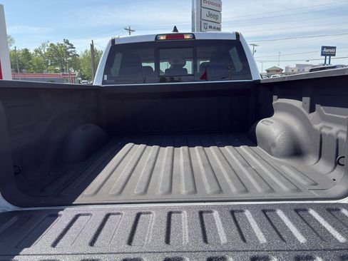 Used 2020 RAM 1500 Laramie AWD/4WD image 21