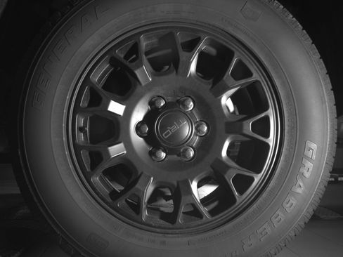 Certified 2025 Toyota Tacoma TRD Sport AWD/4WD image 13