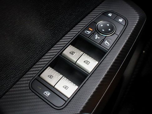 New 2025 Mitsubishi Outlander SE AWD/4WD image 10