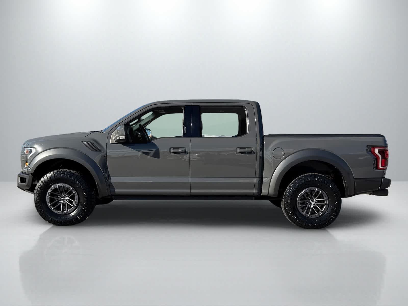 Used 2020 Ford F150 Raptor w/ Equipment Group 802A Luxury AWD/4WD image 2