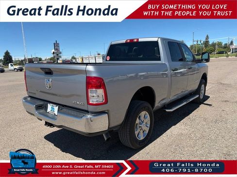 Used 2024 RAM 2500 Big Horn w/ Bed Utility Group AWD/4WD image 8