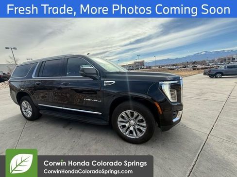 Used 2025 GMC Yukon XL Denali image 1