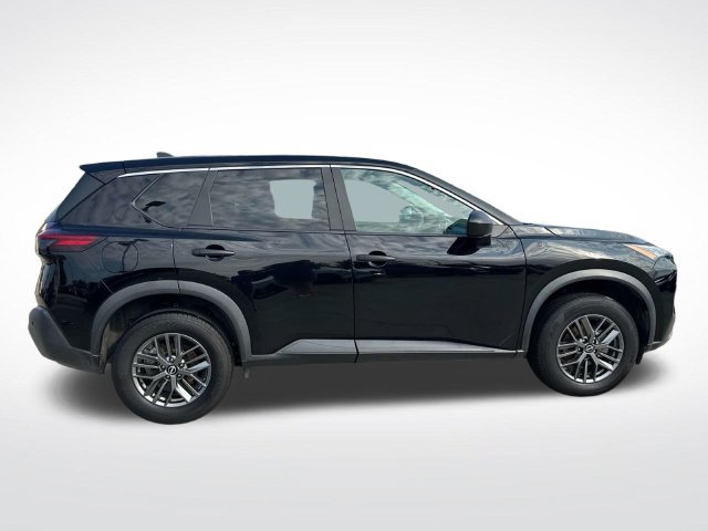 Used 2023 Nissan Rogue S FWD image 12