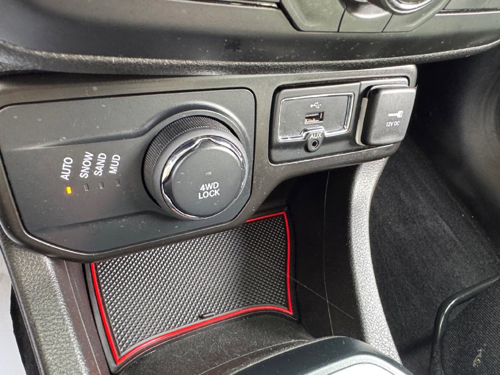 Used 2021 Jeep Renegade Sport AWD/4WD image 26