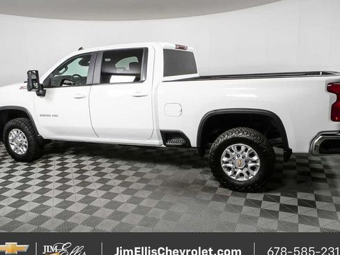 Used 2024 Chevrolet Silverado 2500 LT AWD/4WD image 26
