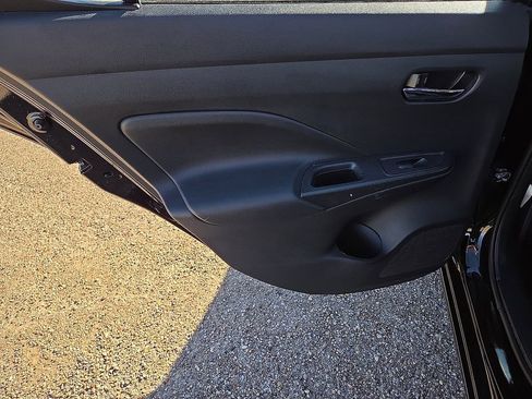 Used 2025 Nissan Versa SV image 19