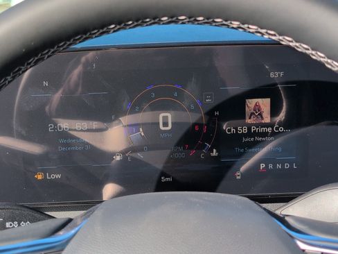 New 2026 Chevrolet Traverse LT w/ Sun and Wheel Package image 24