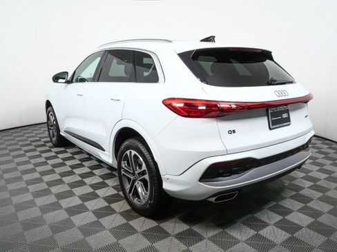 Certified 2025 Audi Q5 Premium w/ Convenience Package image 30