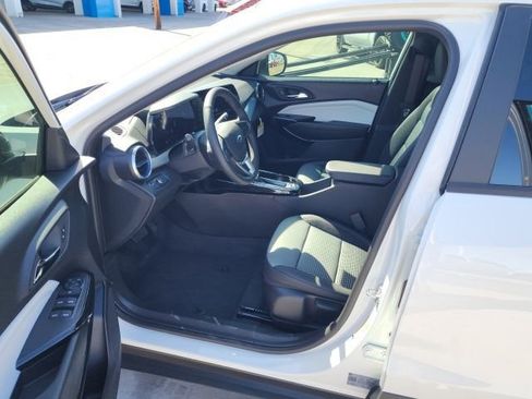 New 2026 Chevrolet Trax LT w/ Midnight Edition image 19