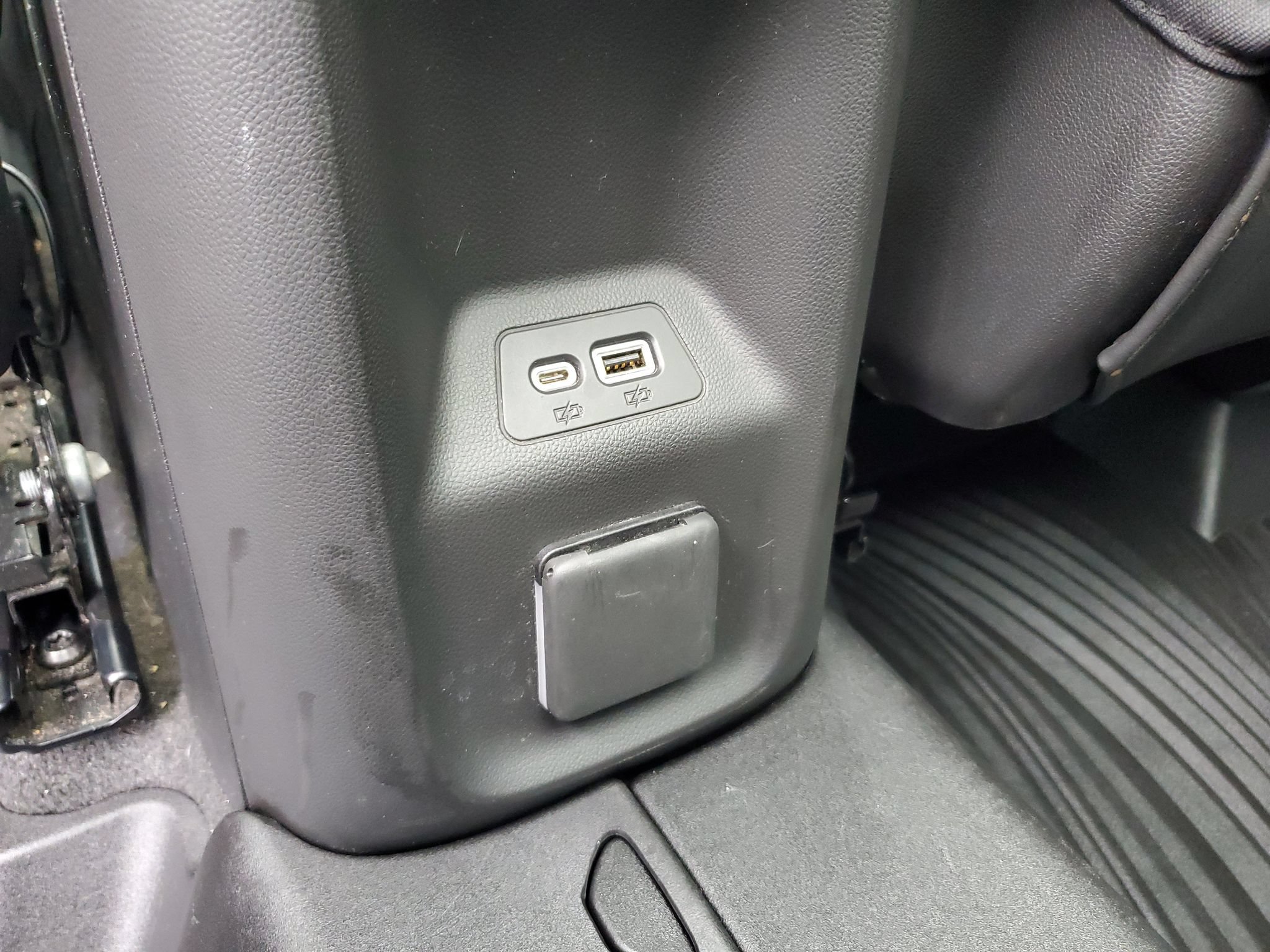 Used 2021 Buick Envision Avenir AWD/4WD image 13